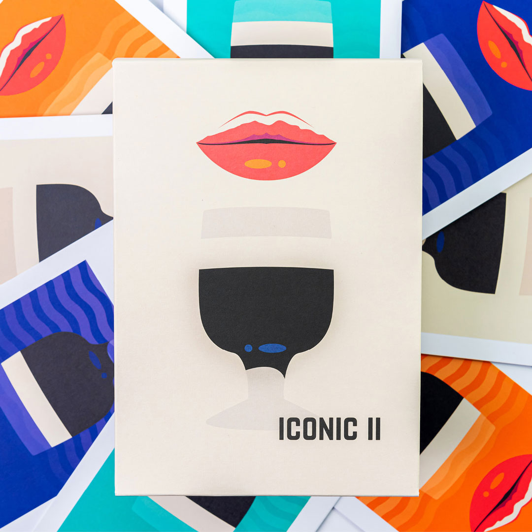 ICONIC II Greeting Card Box